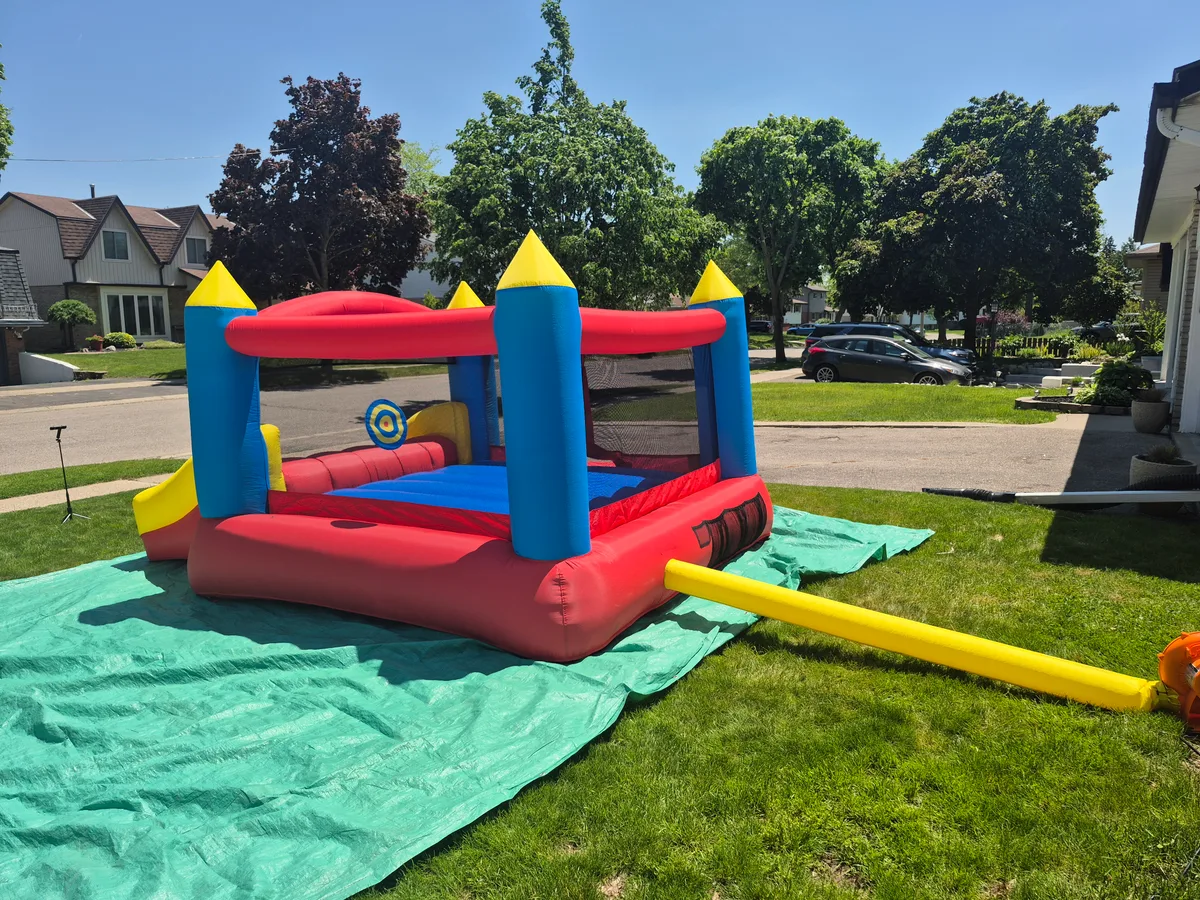 Classic Bounce Castle — photo 3